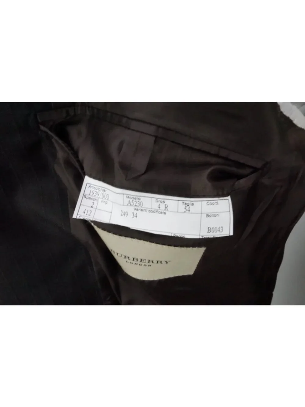 Burberry London Brown Black Striped Wool 2 Pc Suit Jacket Pants Sz 44R BRAND NEW